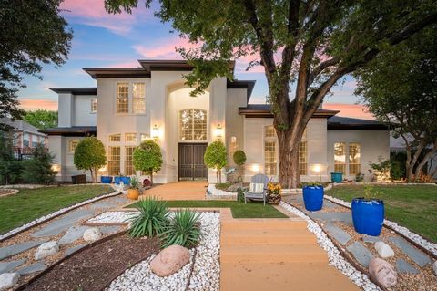 Photo of 3700 Watercrest Drive, Plano, TX 75093 (MLS # 21059045) Photo of 3700 Watercrest Drive, Plano, TX 75093 (MLS # 21059045)