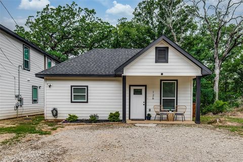 Photo of 126 Little Feather Road, Mabank, TX 75156 (MLS # 21253882)