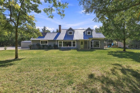 Photo of 300 Coushatta Drive, Denison, TX 75020 (MLS # 21418759)