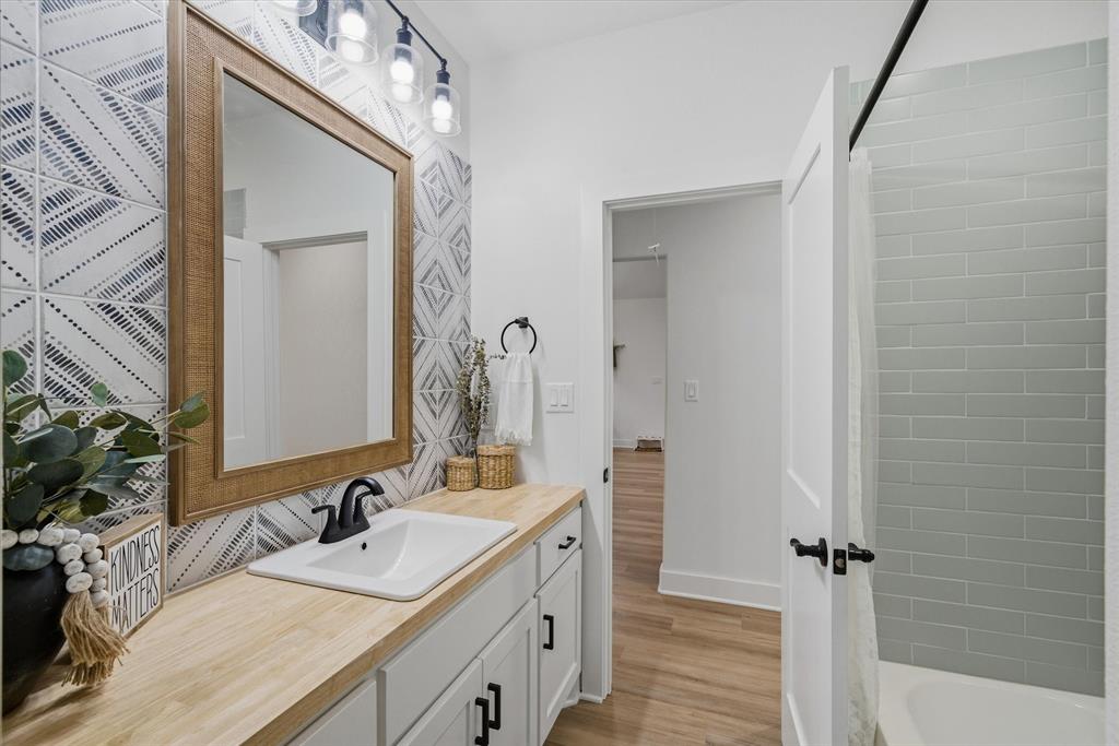 White Pines - Residential