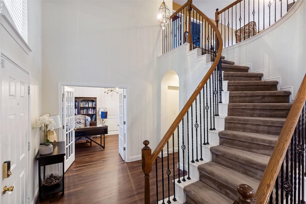 8005 Alderwood Place