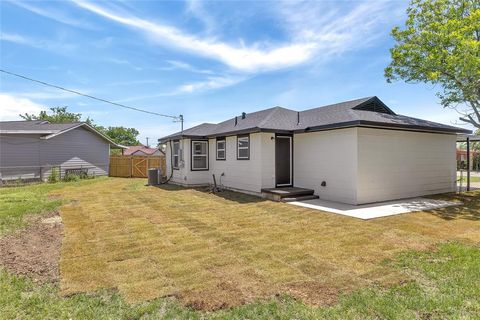 A home in Mineral Wells