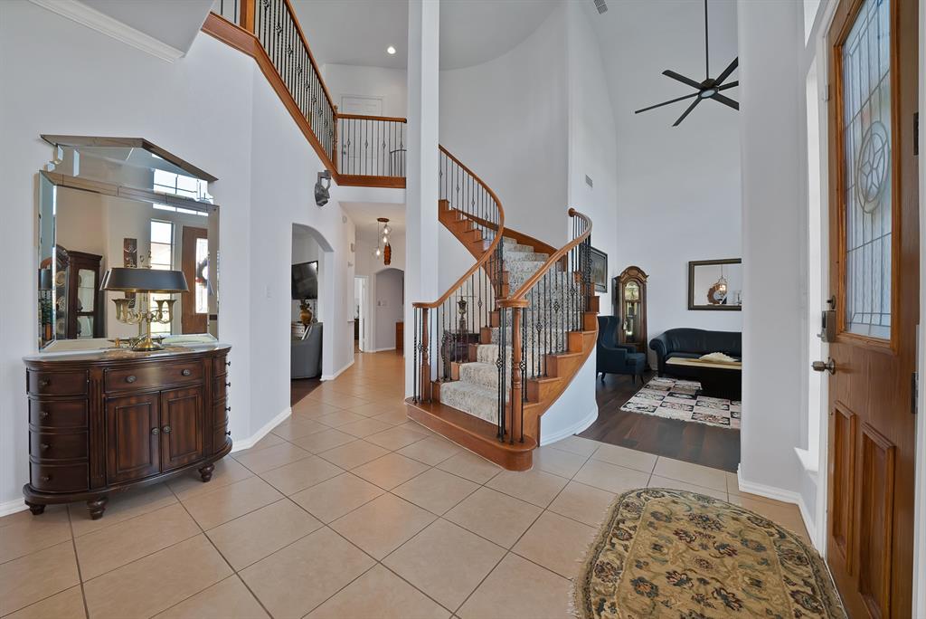 1611 Mustang Court