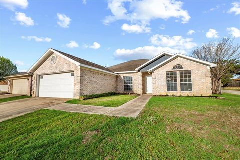 7413 Marsarie Court Fort Worth TX 76137