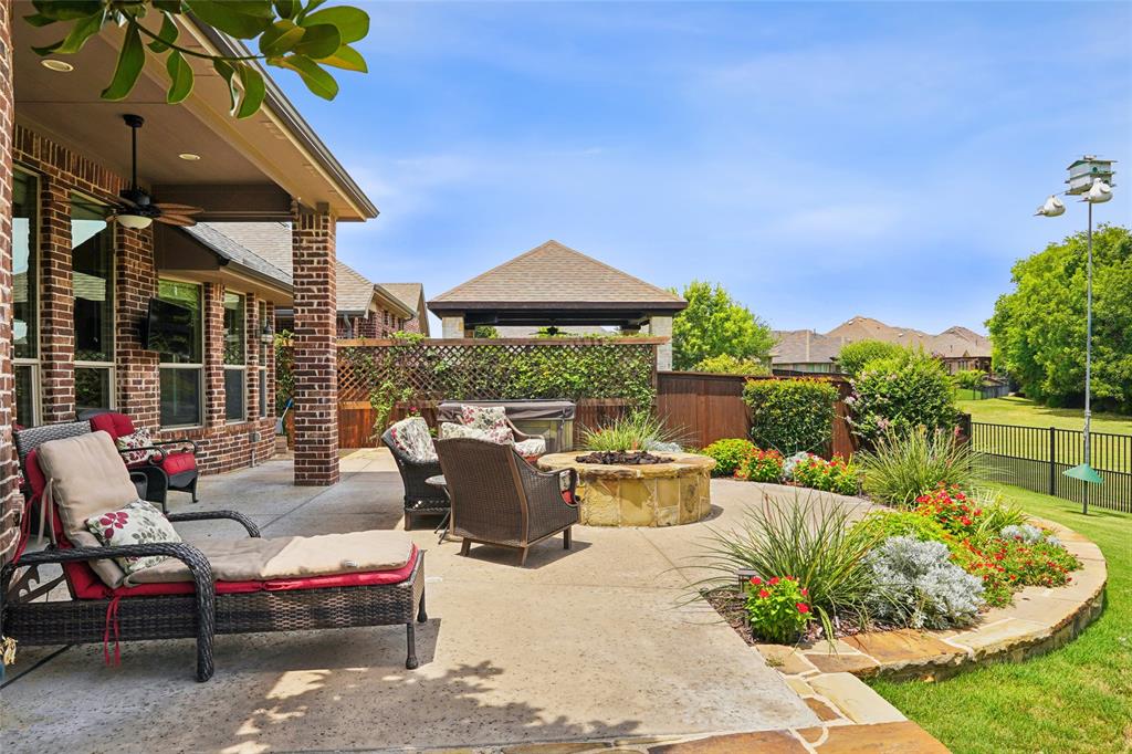 2804 Sherwood Drive