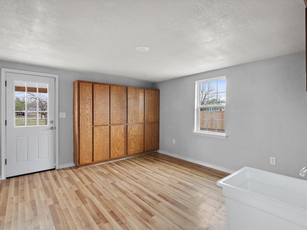 Lindsey - Residential