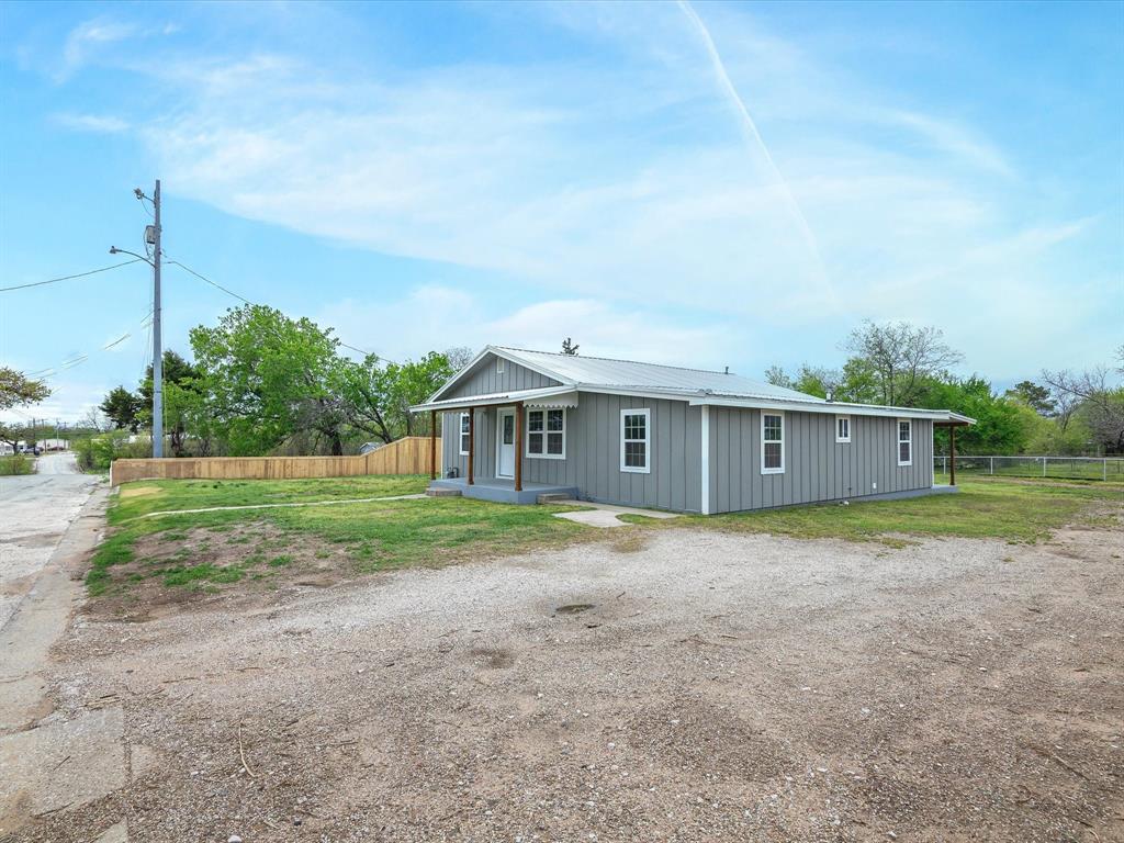 Lindsey - Residential