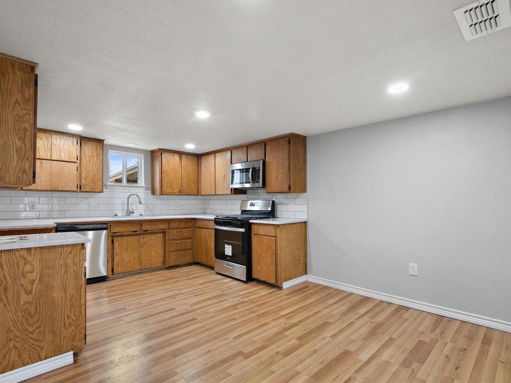 Lindsey - Residential