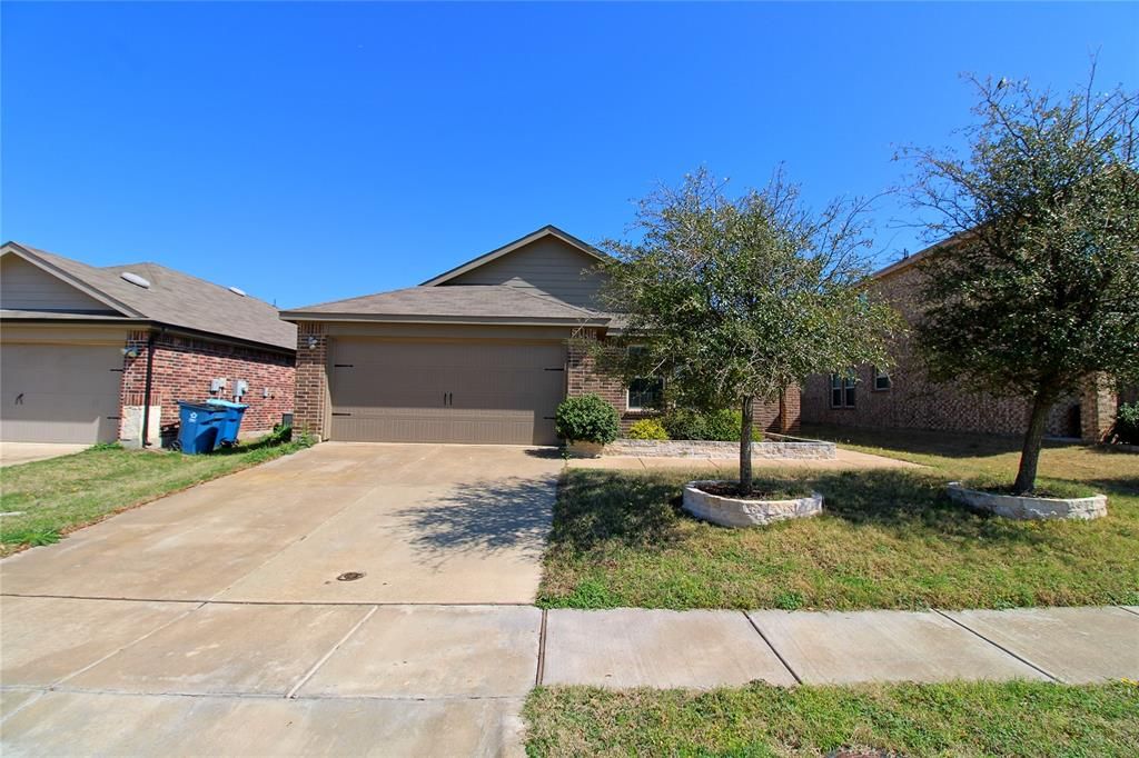 Photo of 2428 Rosharon Drive, Forney, TX 75126 (MLS # 21249077)