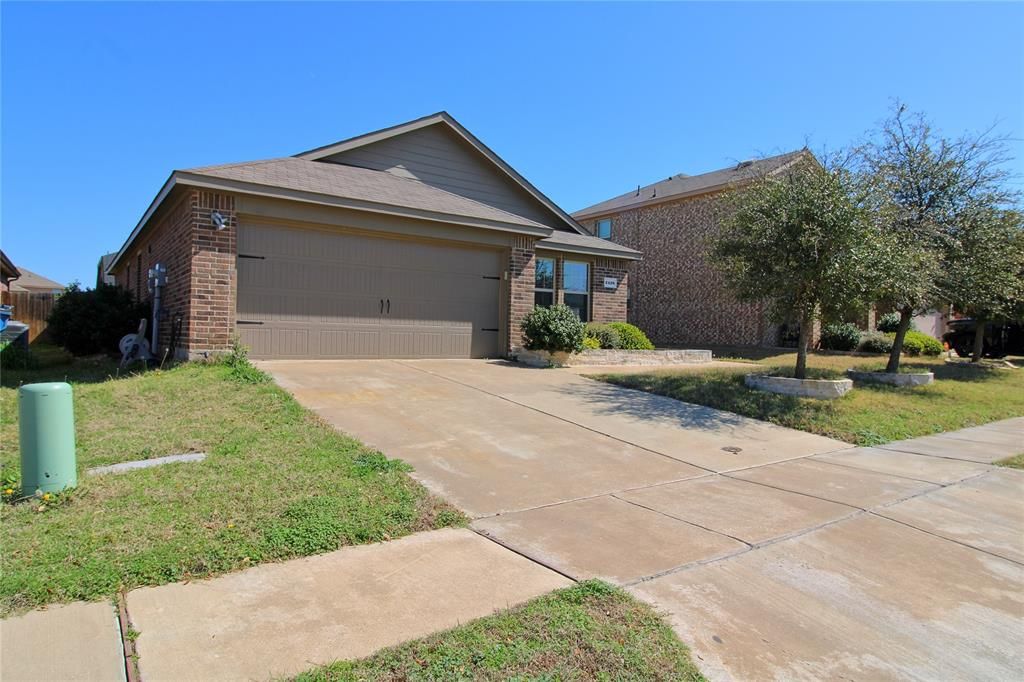 Photo of 2428 Rosharon Drive, Forney, TX 75126 (MLS # 21249077)