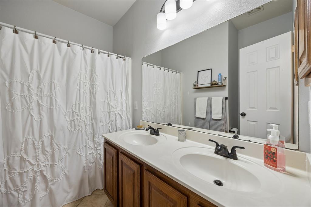 Live Oak Village Ph 1 - Residential