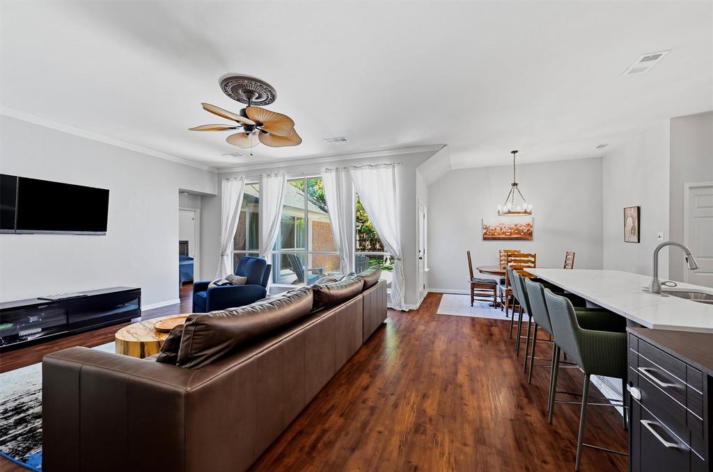 1328 Lighthouse Lane