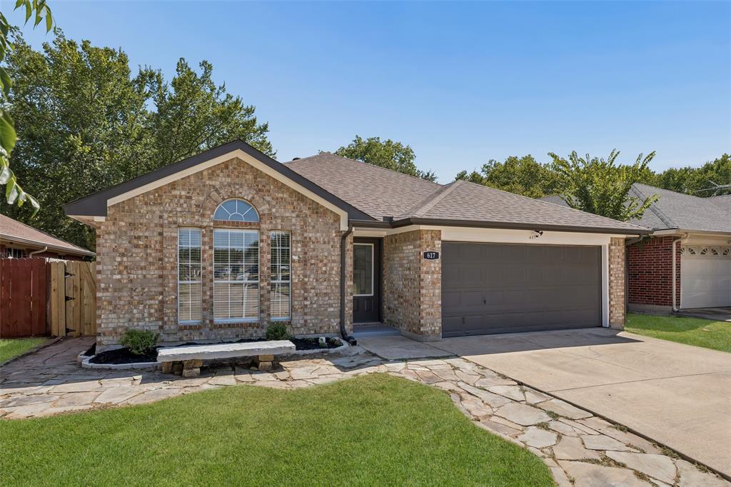 617 Forest Oaks Drive