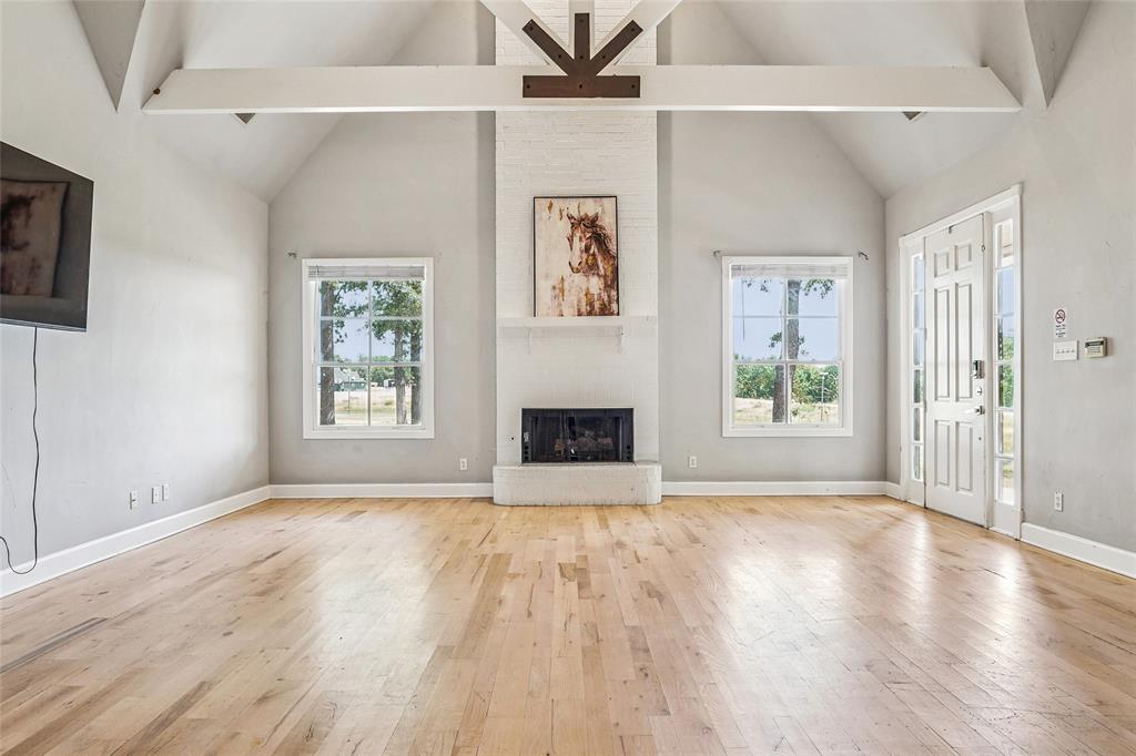 6586 Lone Star Lane
