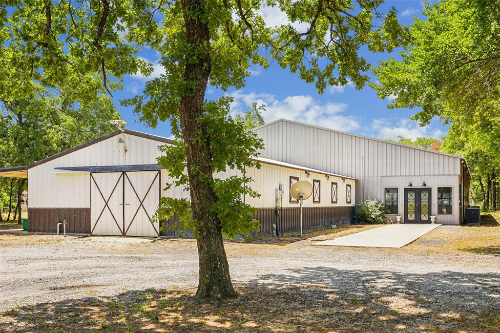 6586 Lone Star Lane