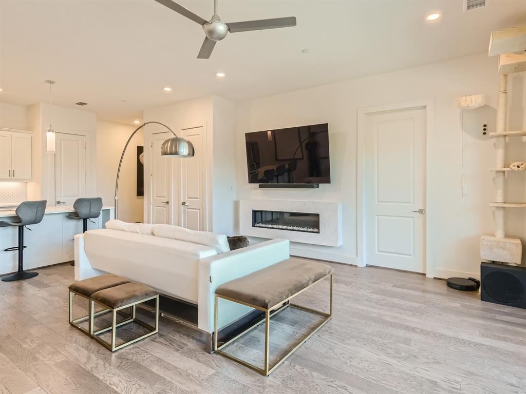 15875 Spectrum Drive 2101