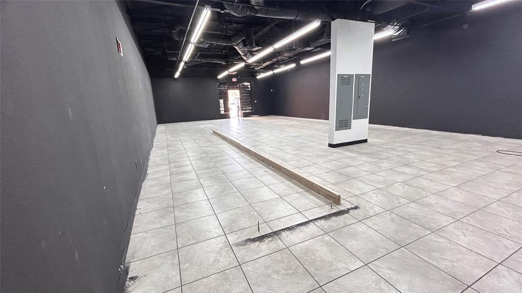 Sam Moon Center - Commercial Lease