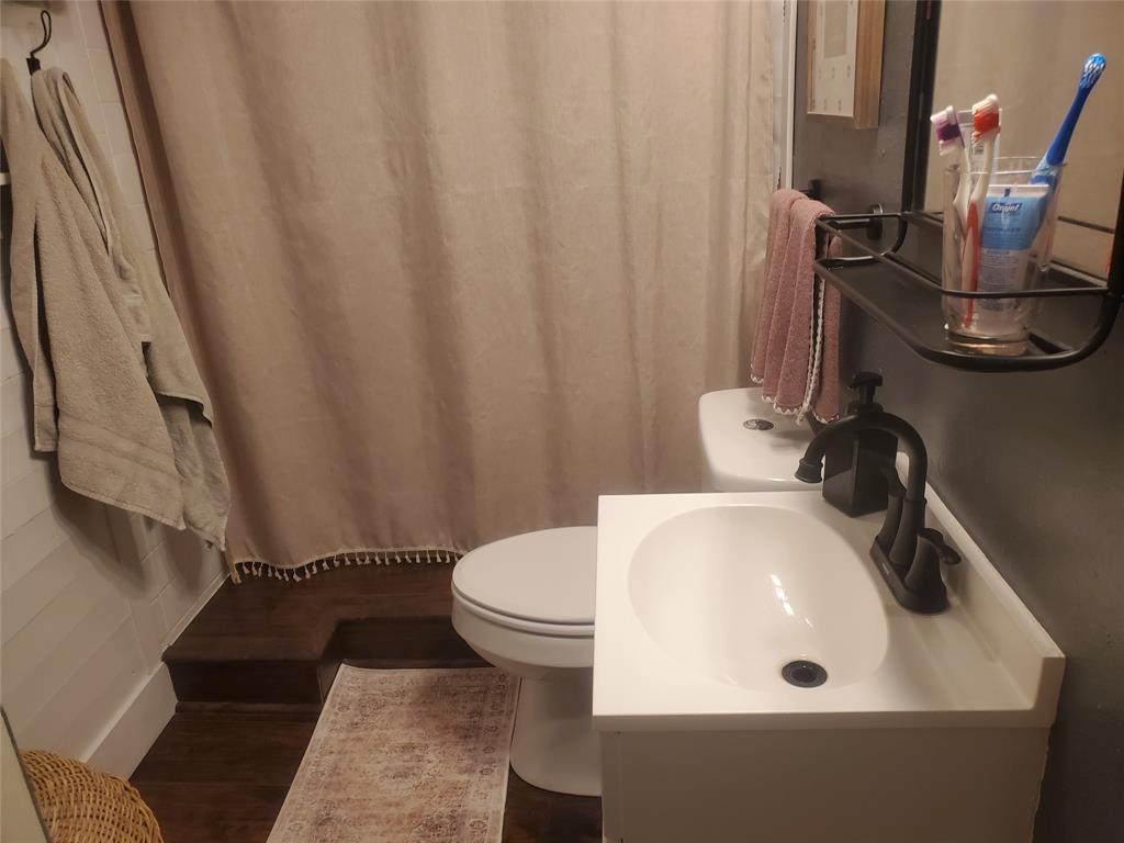 WESTWOOD BEACH - Residential