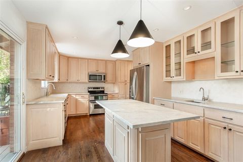 Tiny photo for 6737 Lakefair Circle, Dallas, TX 75214 (MLS # 21197903)