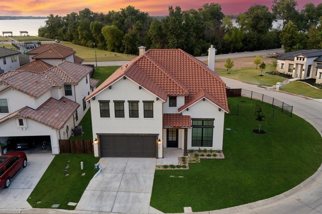 9030 Lakeside Drive