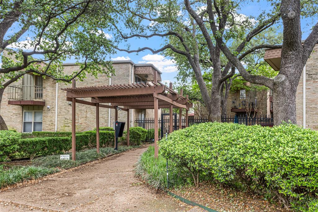 Summerset Village Condo - Residential