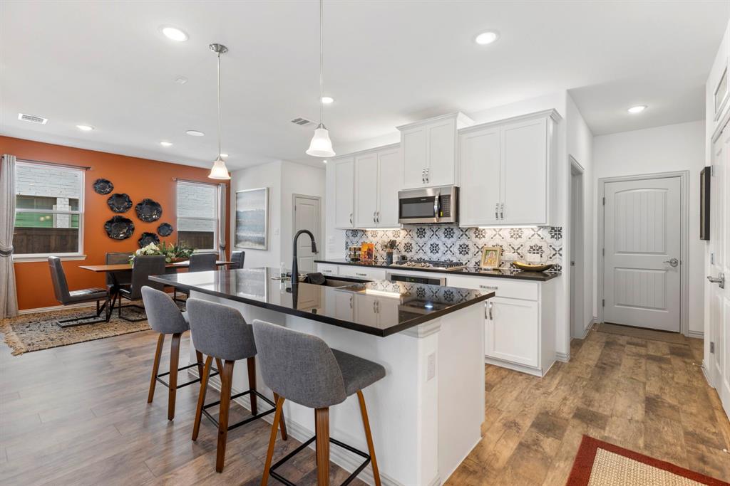 Kings Court - Residential Lease