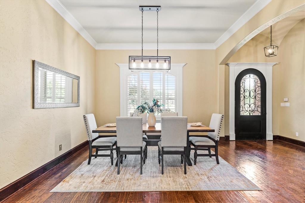 1085 Forest Bend Court