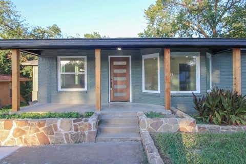 Photo of 4809 S. Ridge Terrace TER, Fort Worth, TX 76133 (MLS # 21354623)