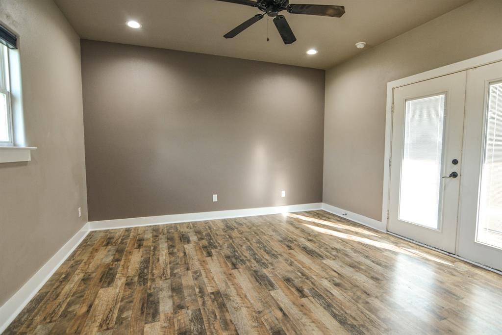 Fredas House Add - Residential