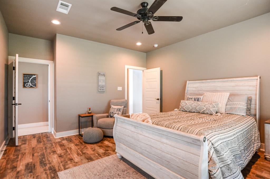 Fredas House Add - Residential