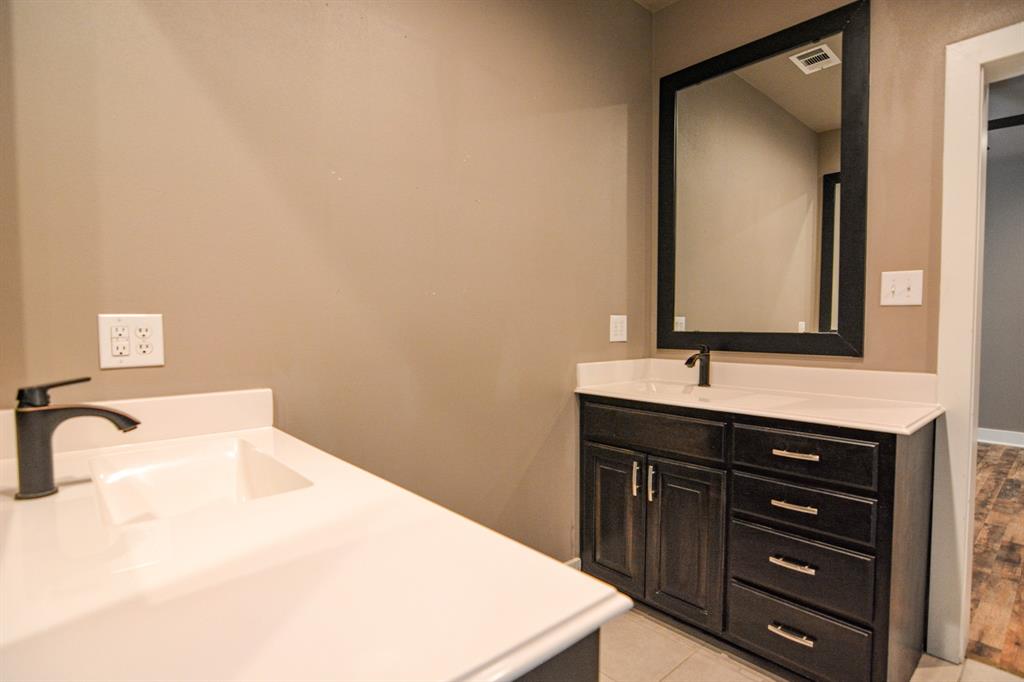 Fredas House Add - Residential