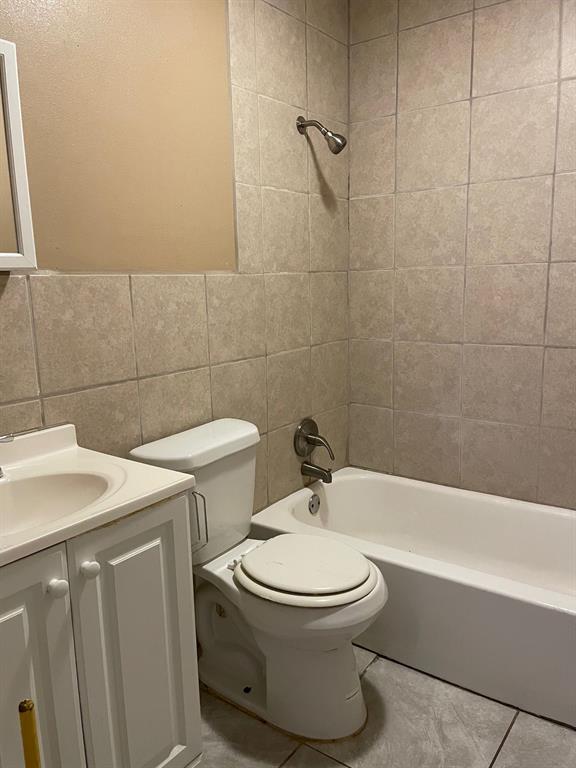 Crescent Heights - Residential Lease