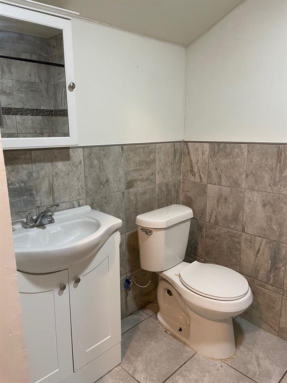 Crescent Heights - Residential Lease