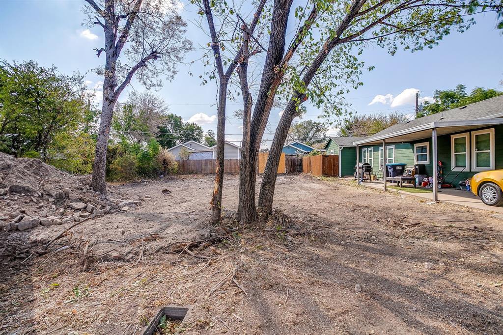 922 E Oleander Street