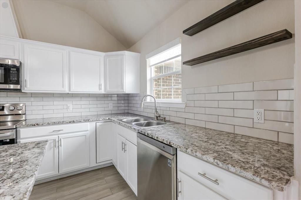 Canyon Creek III - Residential