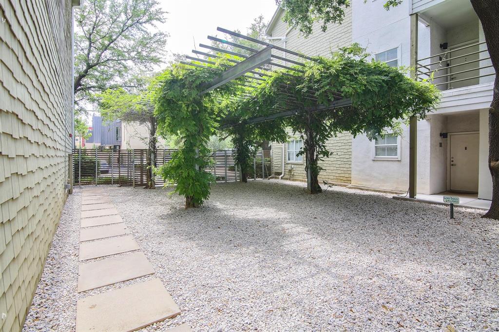 4111 Cole Avenue 26
