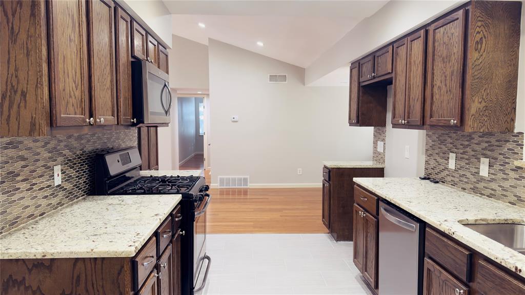 Lochwood Estates - Residential Lease