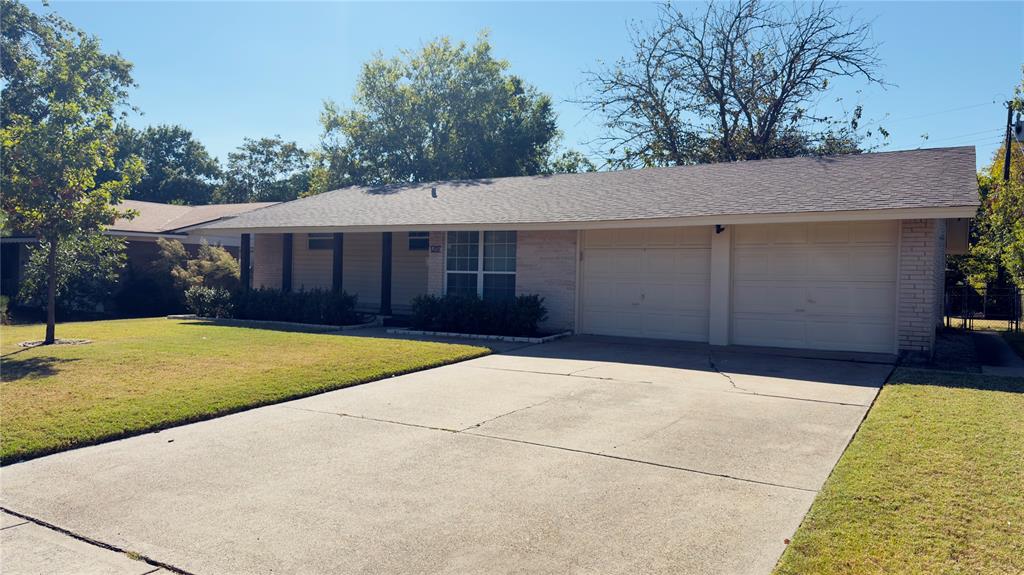 Lochwood Estates - Residential Lease