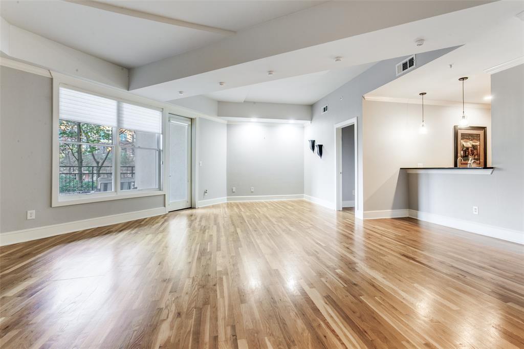 5055 Addison Circle 205