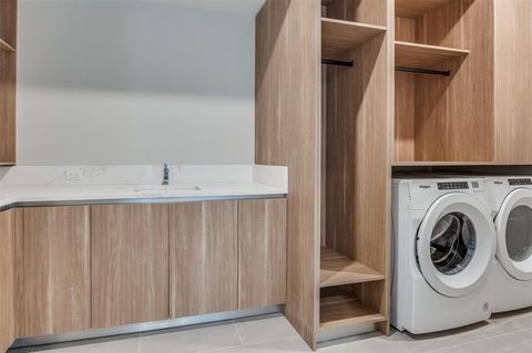 Tiny photo for 3003 Maple Avenue #2220, Dallas, TX 75201 (MLS # 21190500)