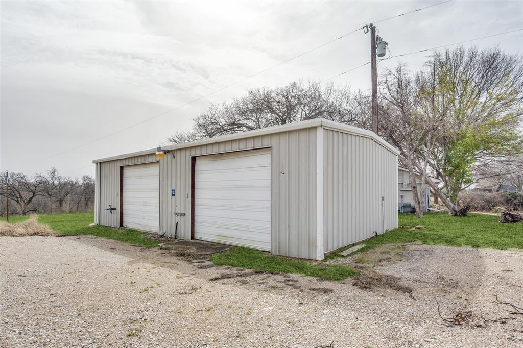 2121 E Pecan Lane