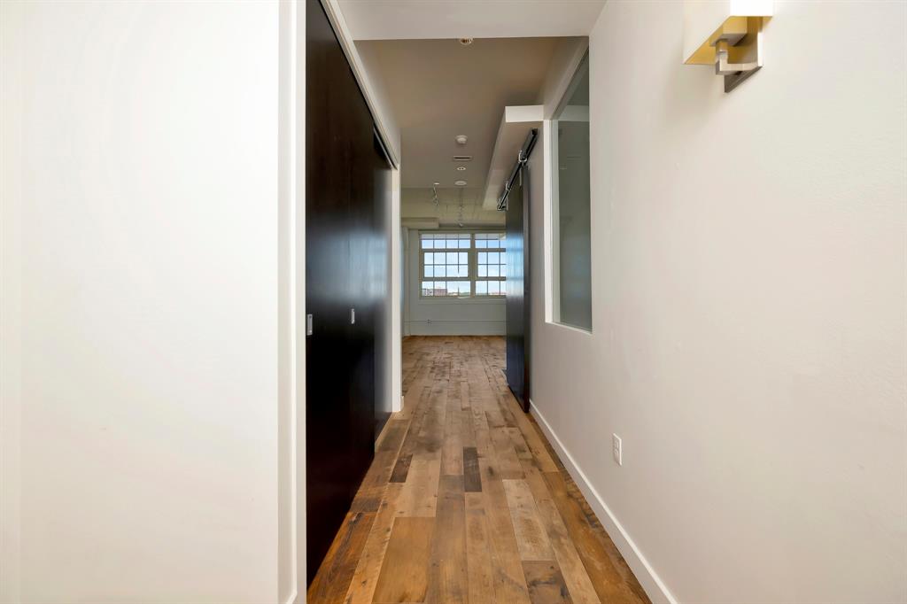 One Montgomery Plaza Residence Condo - Residential