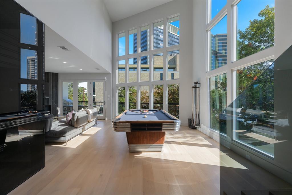 3731 Gilbert Avenue 3