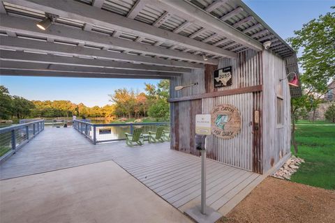 A home in Oak Point