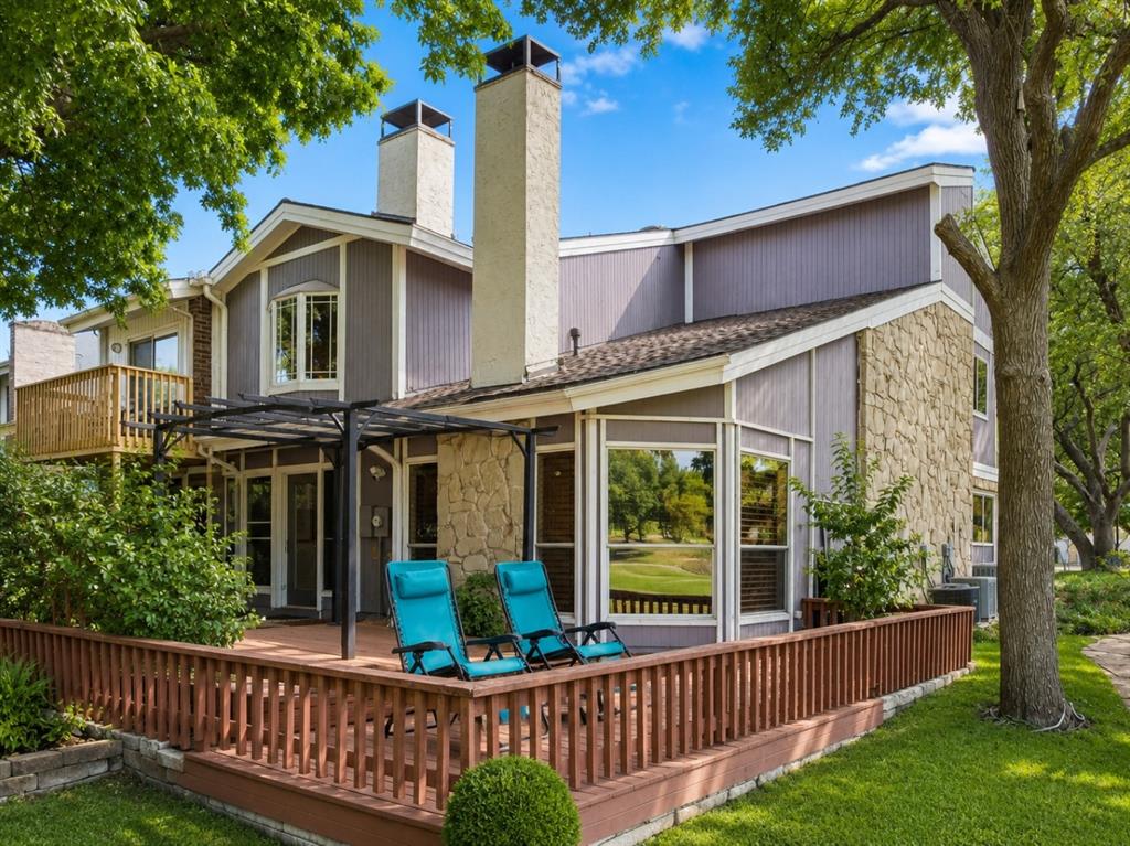 2920 Shady Lake Circle
