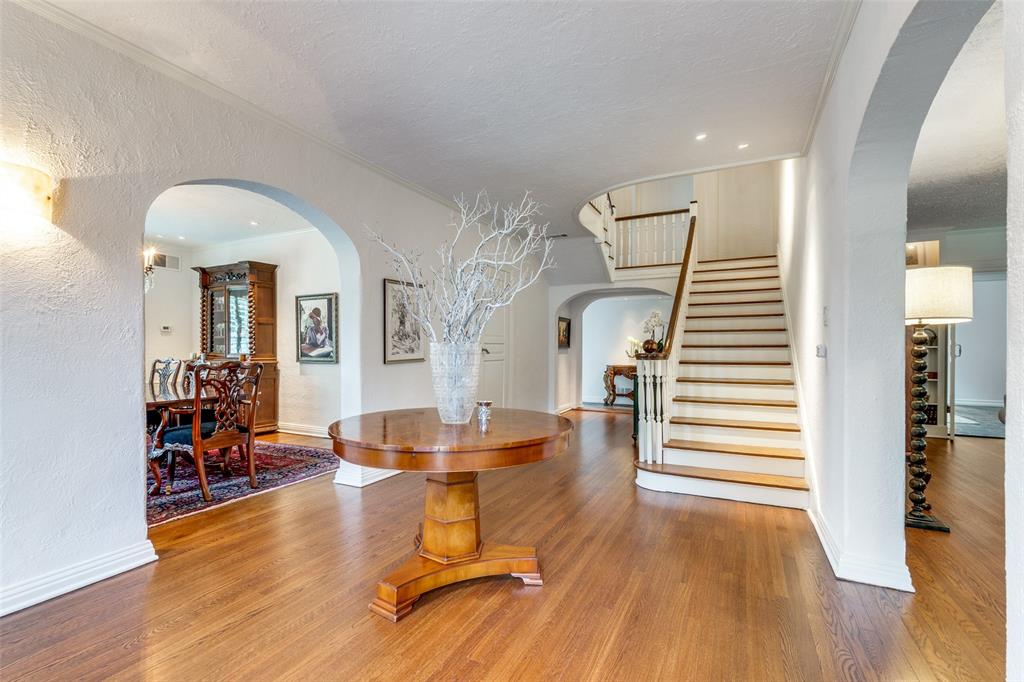 4444 Livingston Avenue