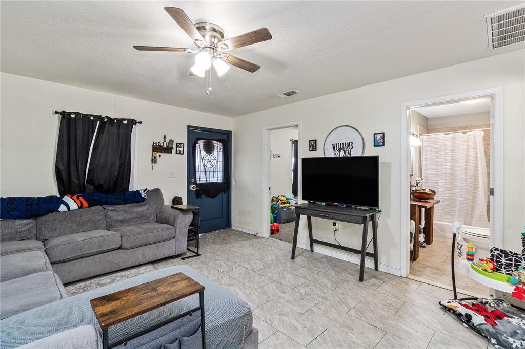 Gray Add Town Coleman - Residential