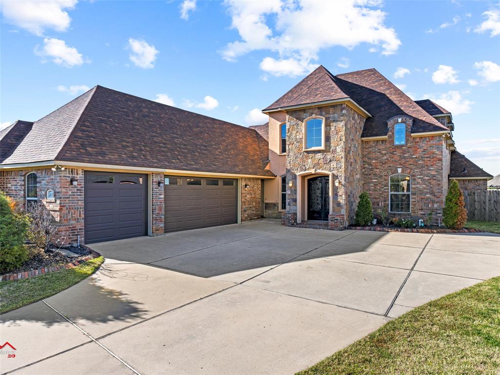 227 Piccadilly Circle