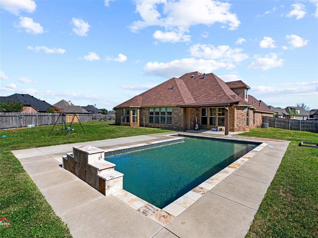 227 Piccadilly Circle