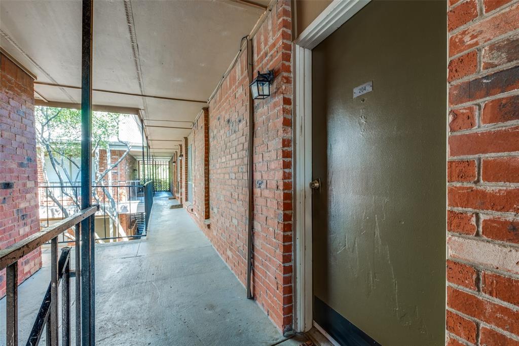 Oak Lawn - Residential